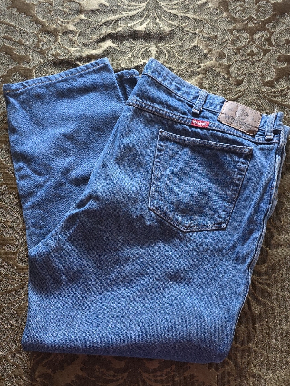 Wrangler Men’s Blue Relaxed Fit Denim Jeans